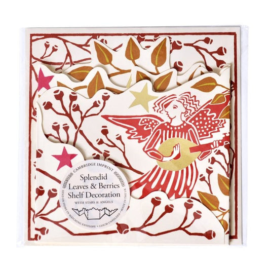 Splendid Shelf Decoration Leaves and Berries
