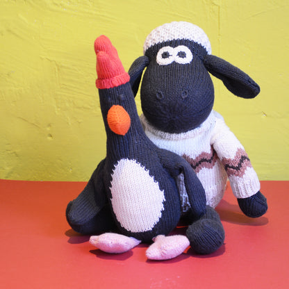 Feathers McGraw Soft Toy